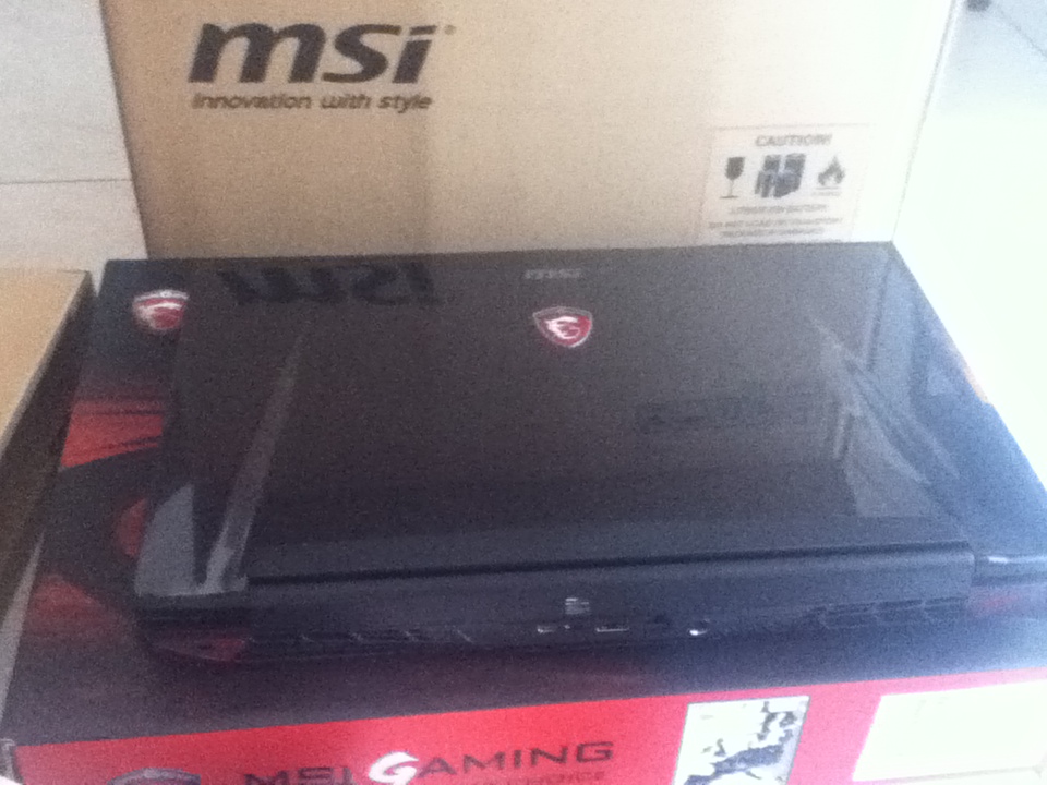 Unboxing MSI GT72S