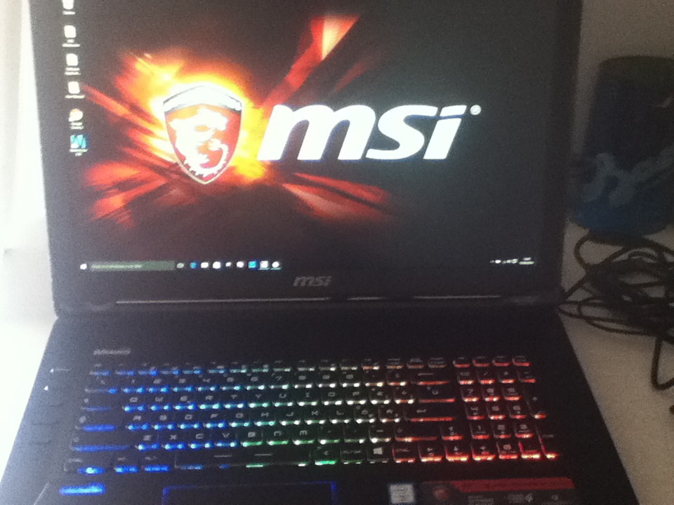 Unboxing MSI GT72S