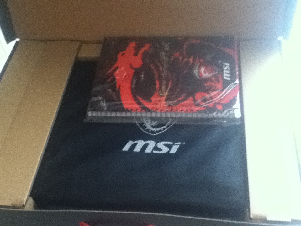 Unboxing MSI GT72S